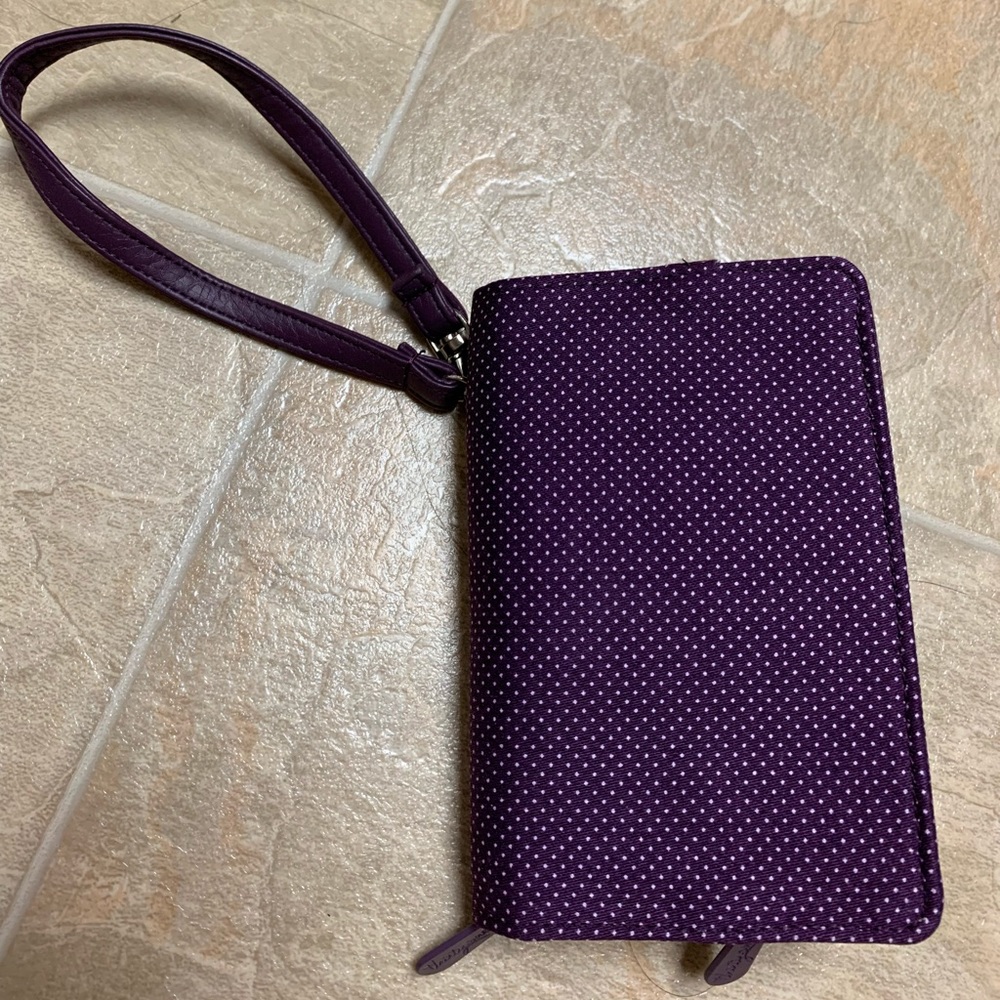 Never used Thirty-One everyday wristlet wallet